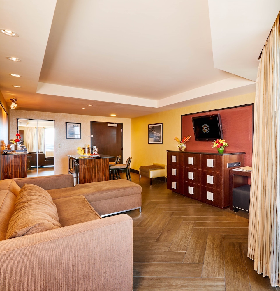 Executive Suite photo 3