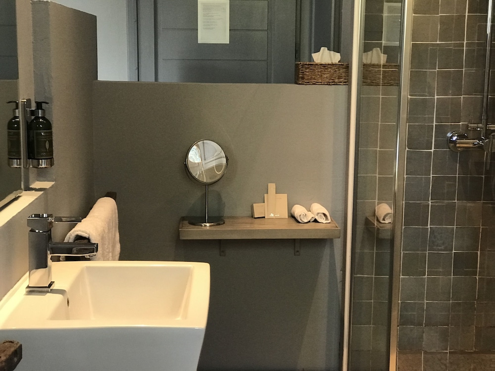 Double Room, Ensuite, Garden View (Bassin de Thau) photo 2