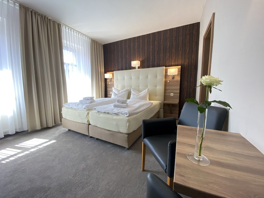 Classic Single Room
