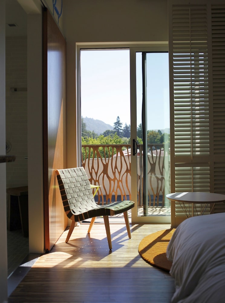 Superior Suite, Multiple Beds, City View (Eco Suite), photo 6