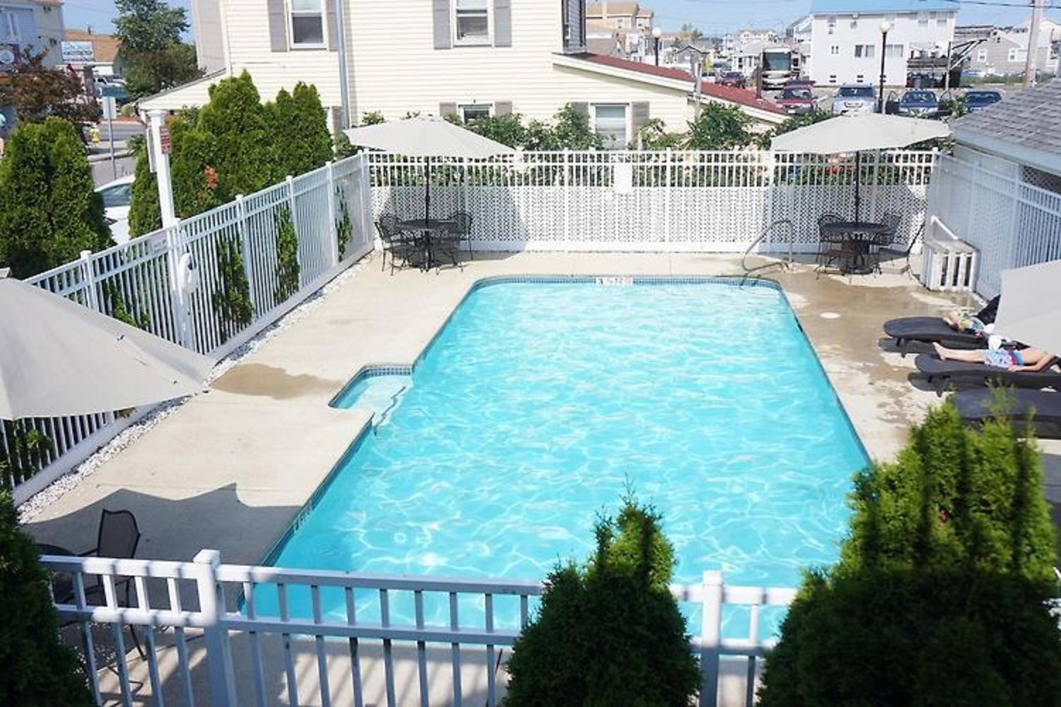 Double Room with Balcony - Photo 7