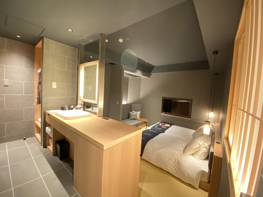 Deluxe Twin Room with Roof Top Open Air Bath - Photo 3