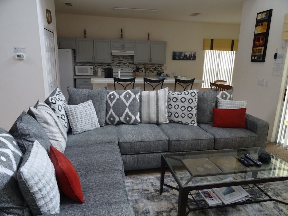 House, Multiple Beds, Pool Access, Pool View (Weikva Villa)