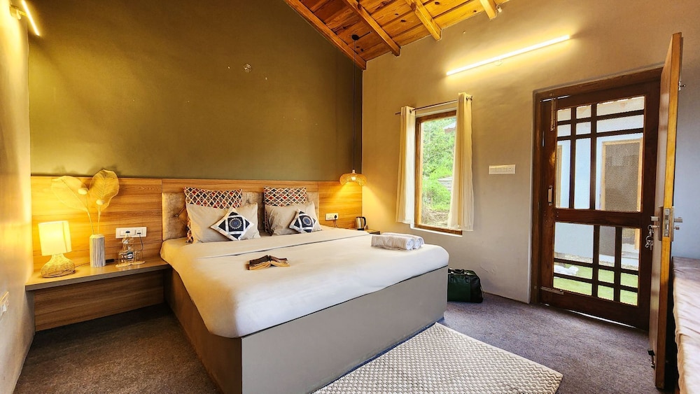 Deluxe Double Room, Mountain View photo 3