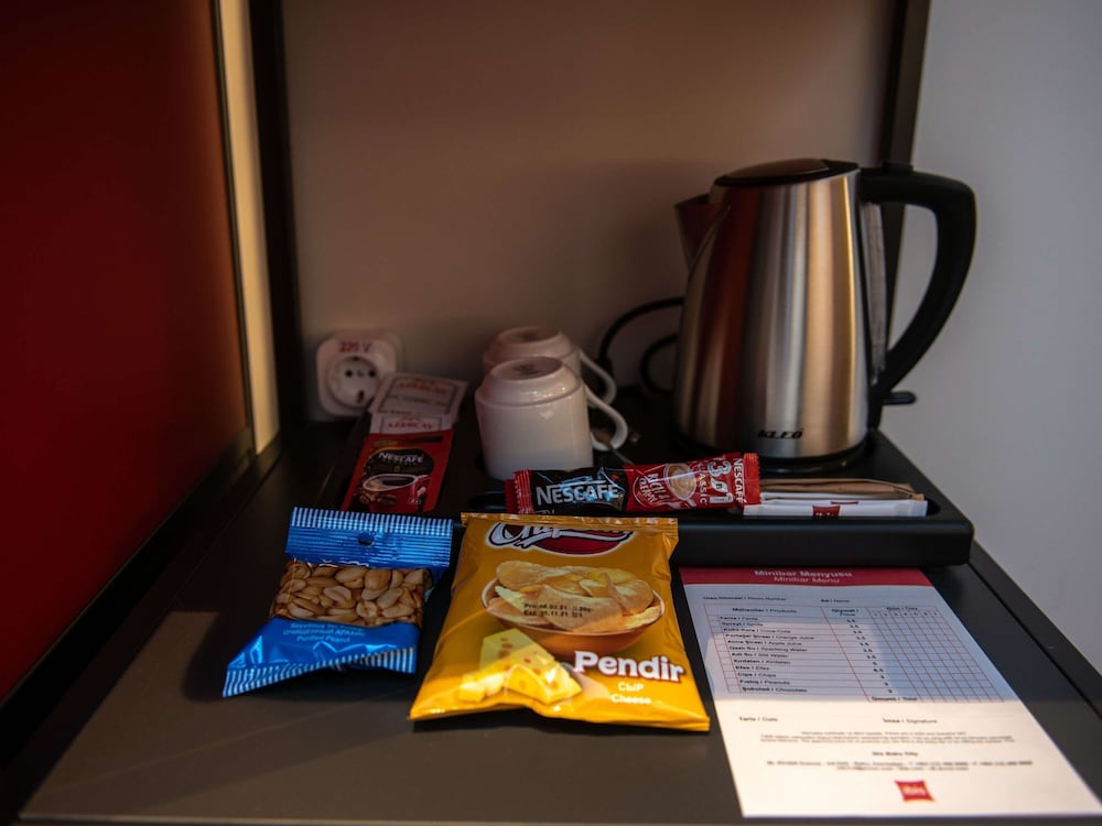 Premium Room, 1 Double Bed - Photo 10