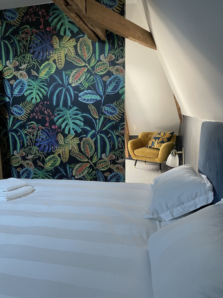 Comfort Double Room, Ensuite, City View