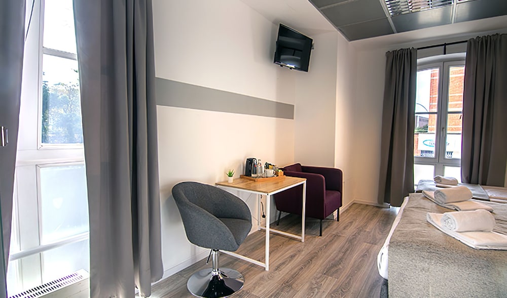 Family Triple Room, Multiple Beds photo 3