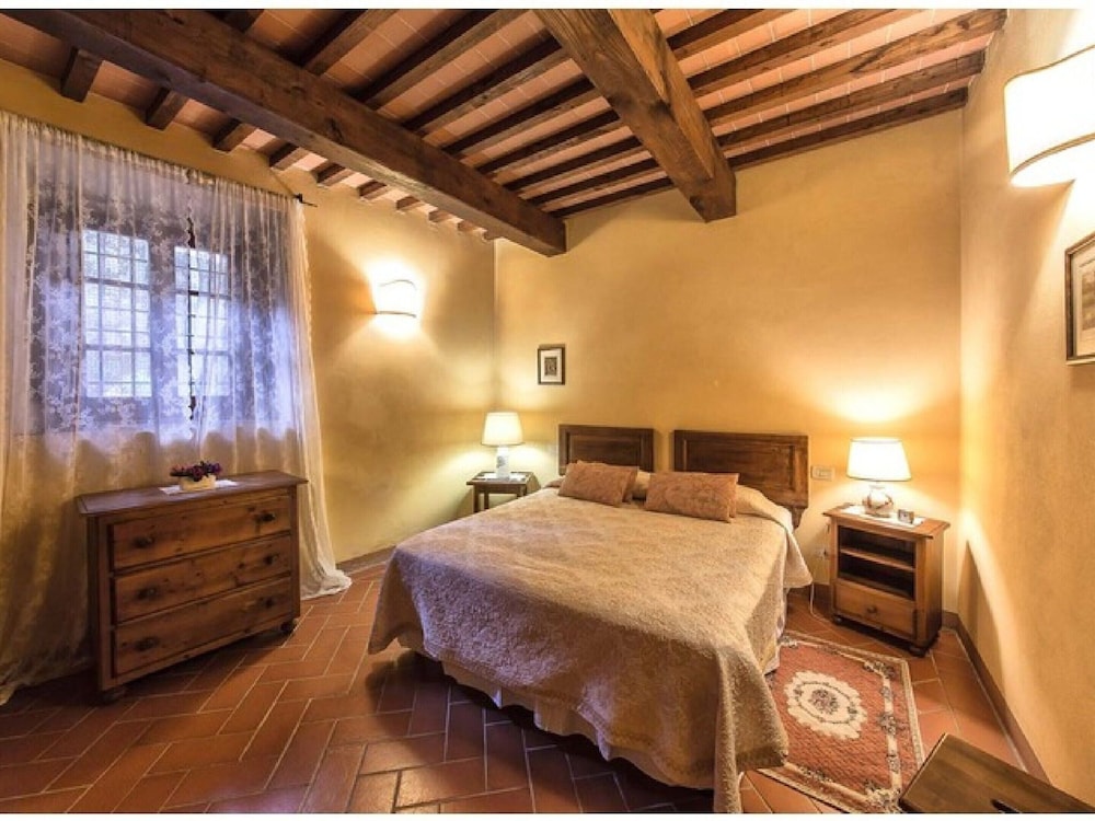 Classic House, 2 Bedrooms photo 1