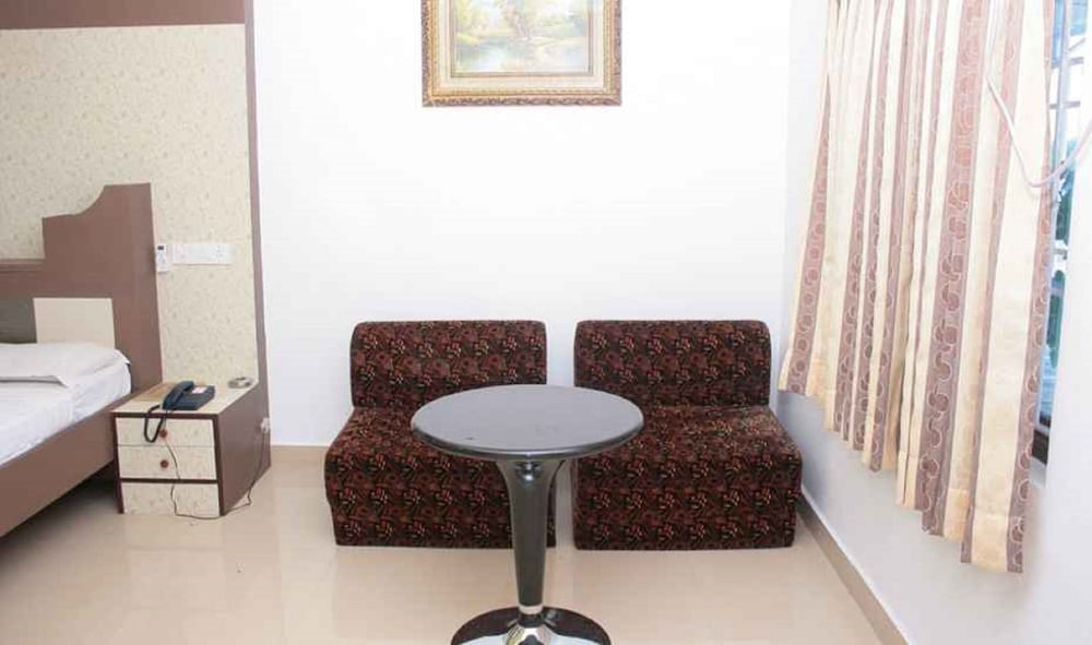 Suite - Photo 5