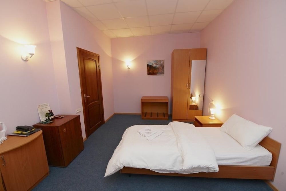 Standard Double Room photo 2
