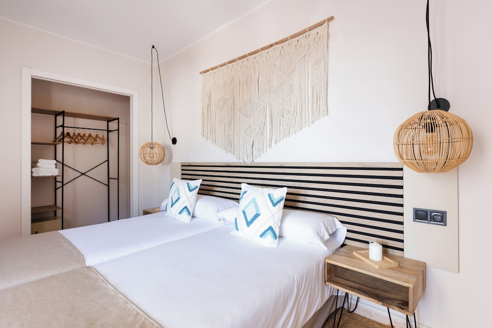 Deluxe Apartment, 1 Bedroom, Balcony, Sea View