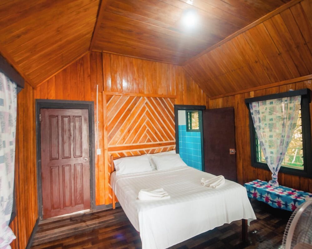 Basic Single Room, Balcony, Lagoon View photo 2