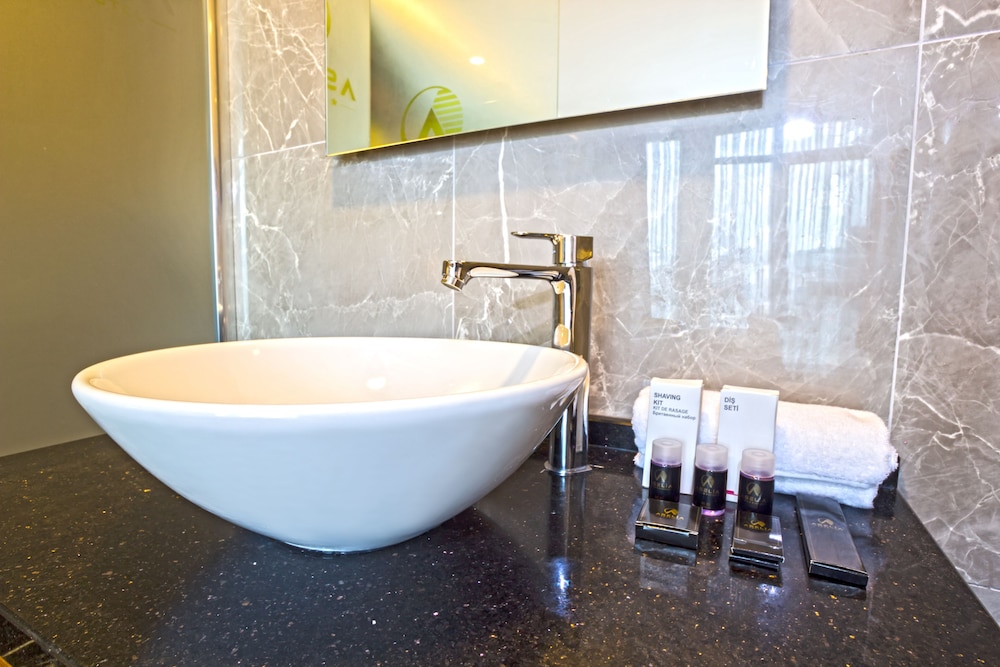 Superior Double Room, City View photo 2