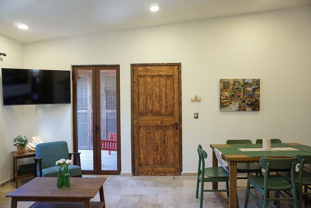 Apartment photo 3