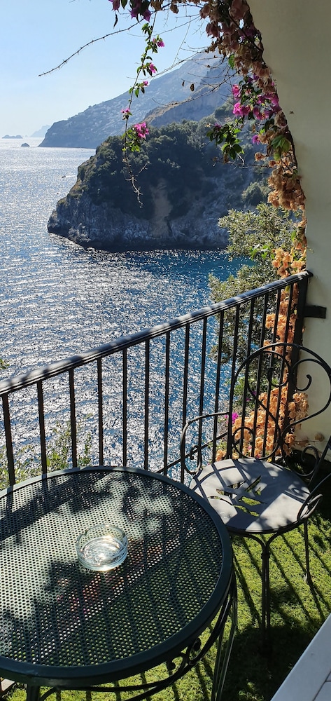 Superior Double Room, Partial Sea View - Photo 4