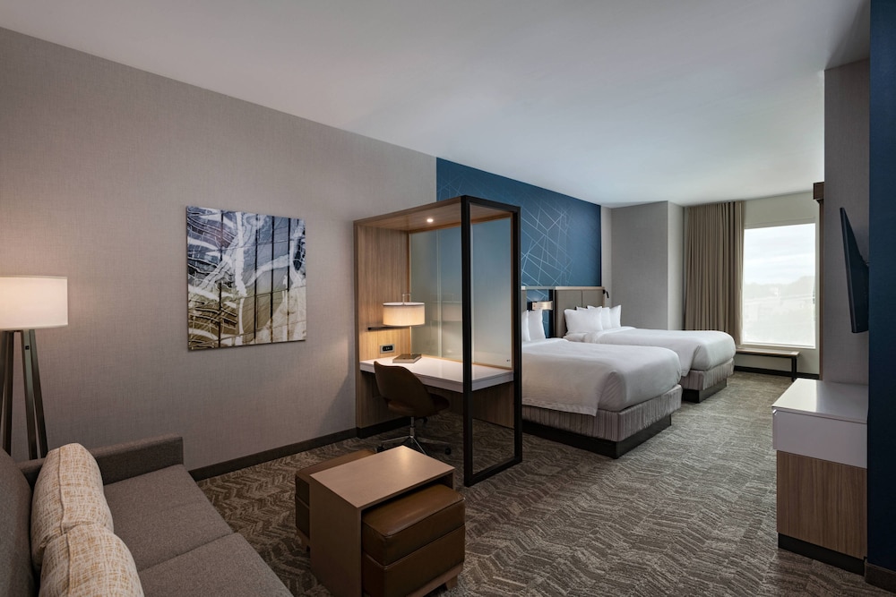 Suite, Multiple Beds, Non Smoking - Photo 1