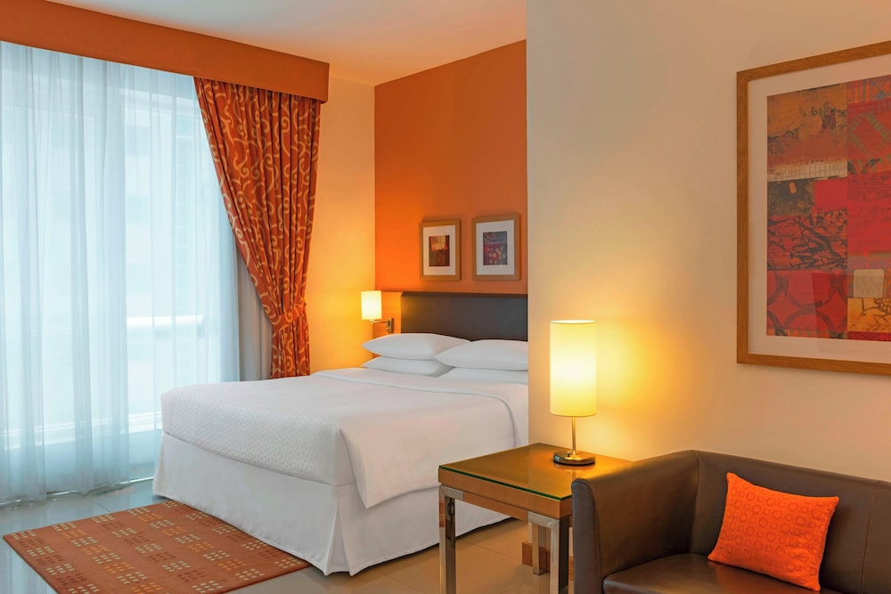Studio, 1 King Bed, Non Smoking - Complimentary Shuttle Service to Dubai Mall and Kite Beach photo 3