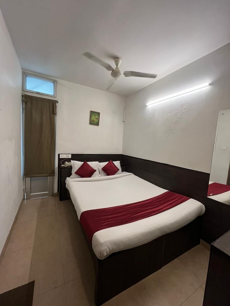 Standard Double Room - Photo 5