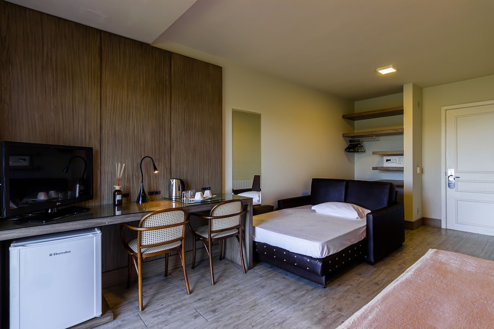 Luxury Room, Accessible, Mountain View
