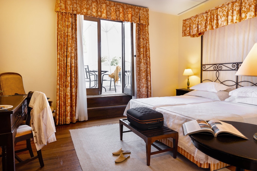 Standard Double or Twin Room - Photo 4