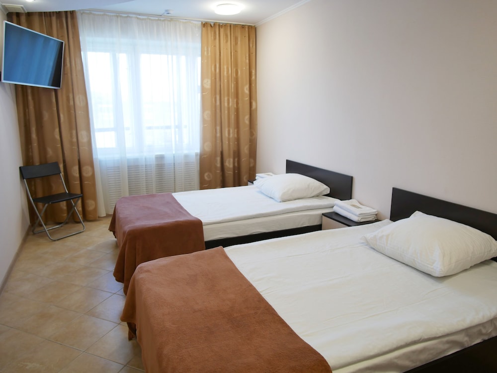 Economy Triple Room
