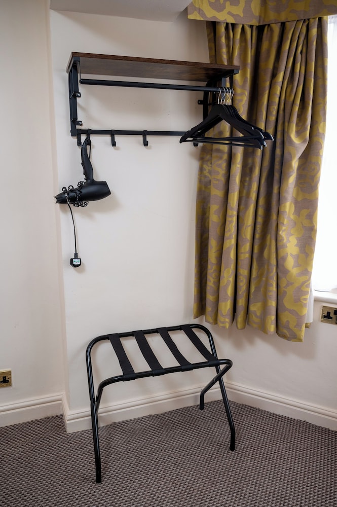 Twin Room - Photo 1