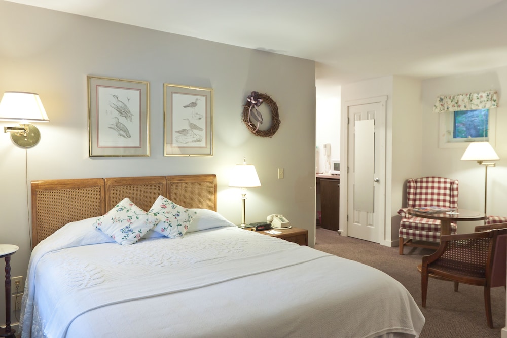 Standard Room, 1 Queen Bed - Photo 4