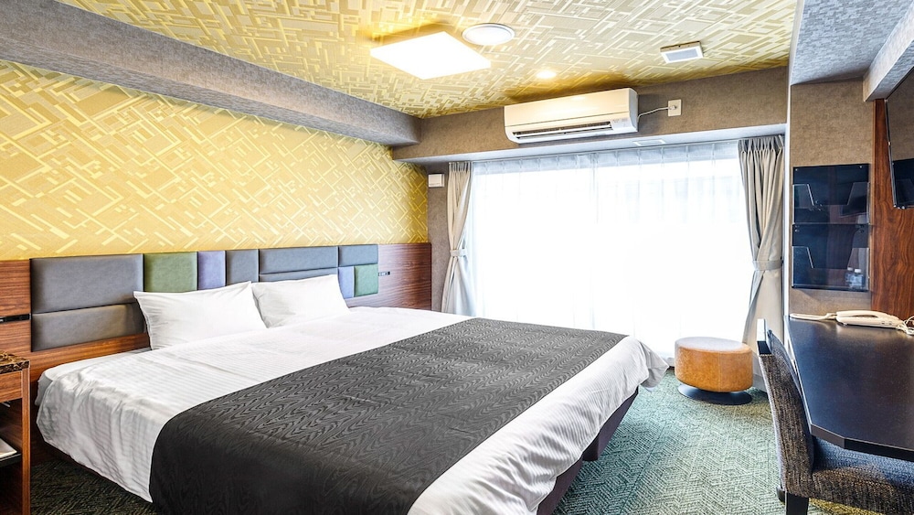 Double Room, 1 King Bed, Non Smoking - Photo 1