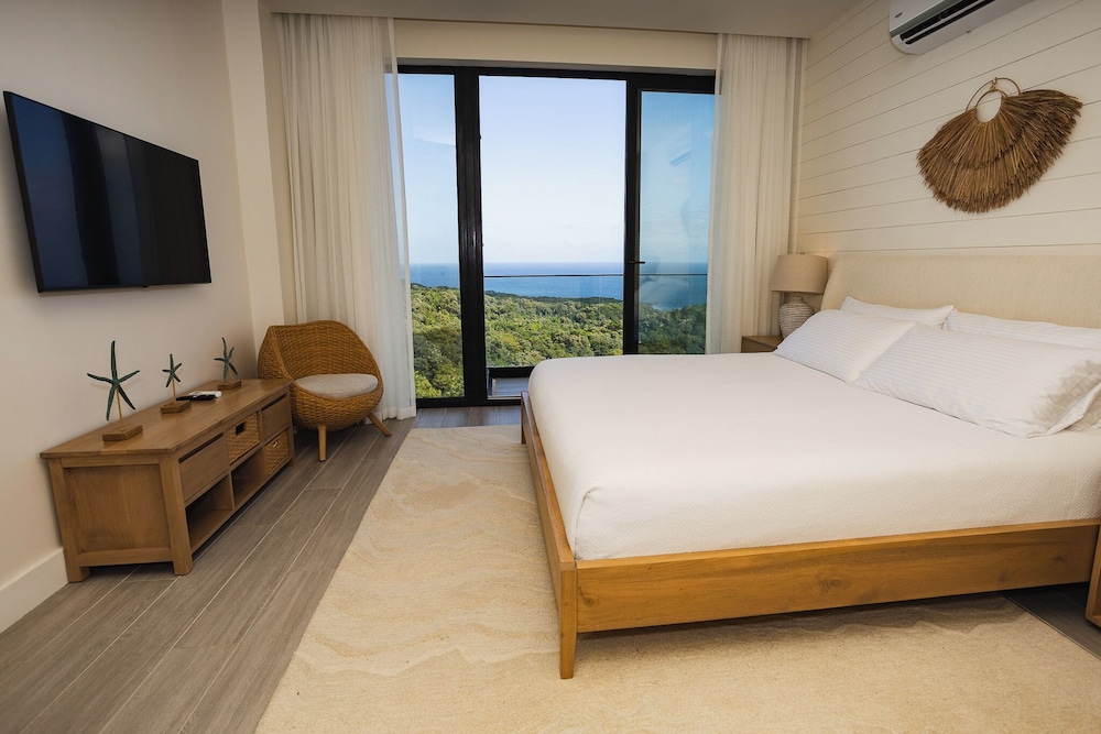 Luxury Apartment, Balcony, Ocean View