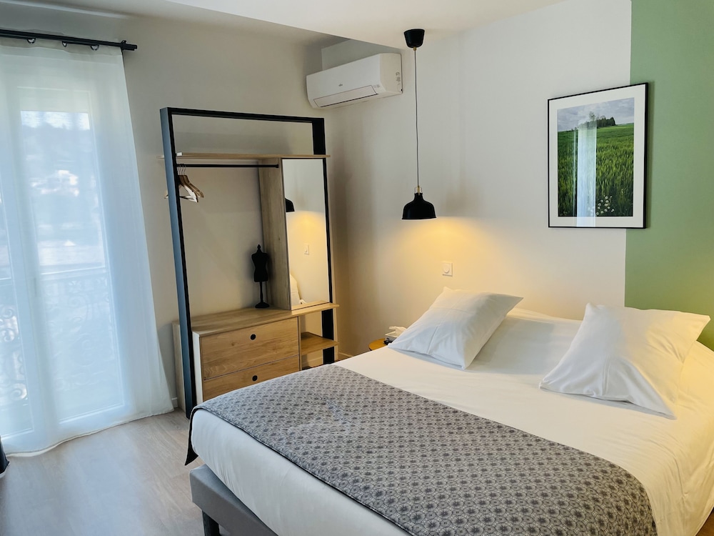 Suite - Photo 4
