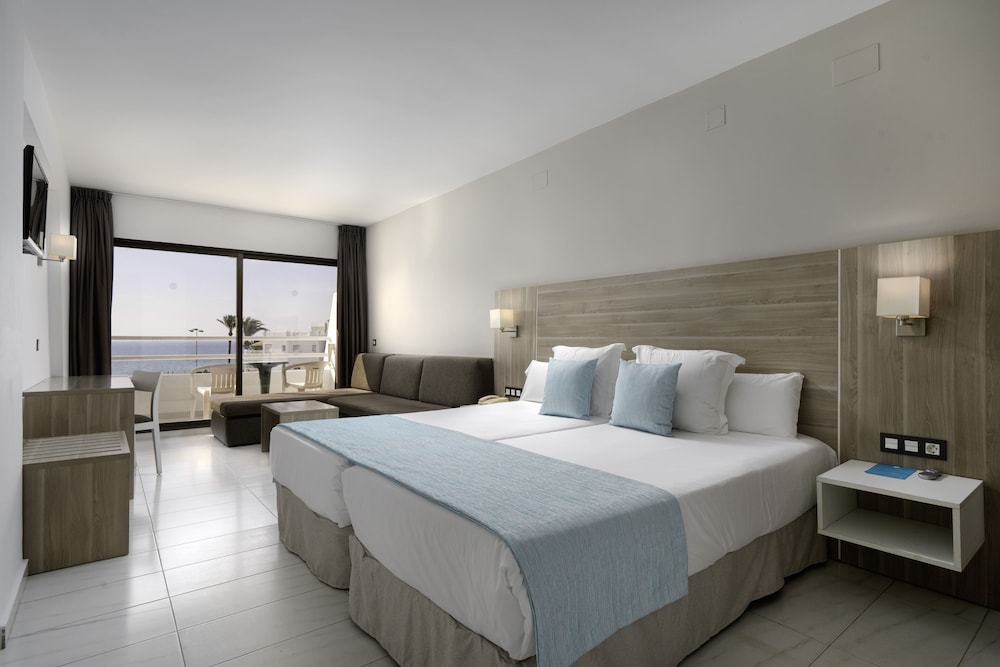 Standard Twin Room Sea View photo 2