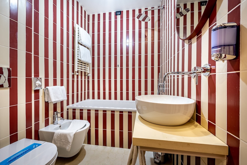 Superior Double Room (Duomo View) photo 2