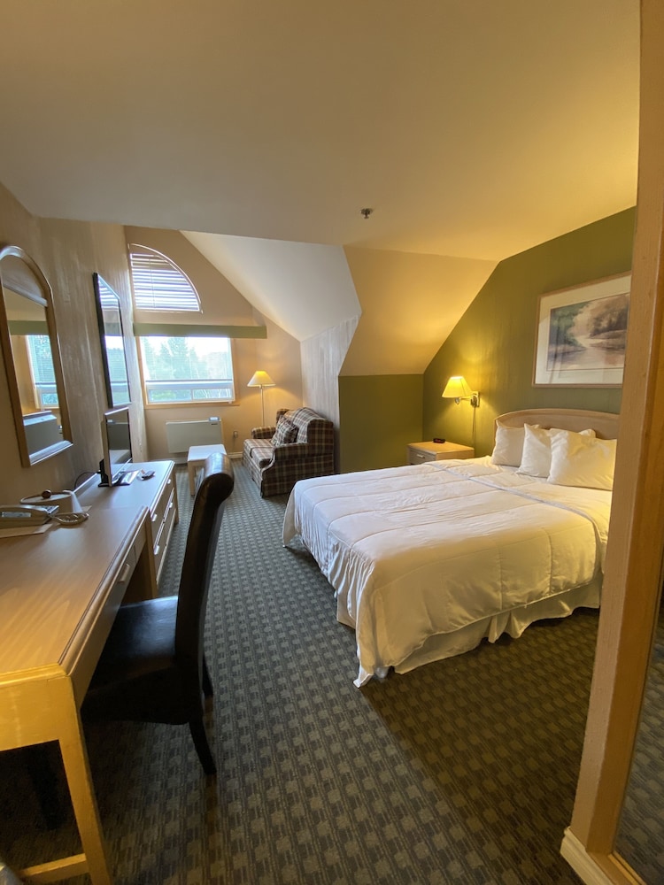 Deluxe Room, 1 Queen Bed
