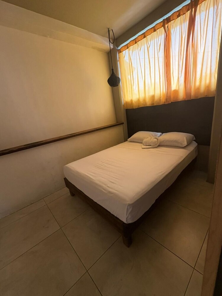 Basic Single Room photo 2