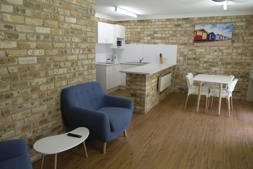 1 Bedroom Apartment photo 2