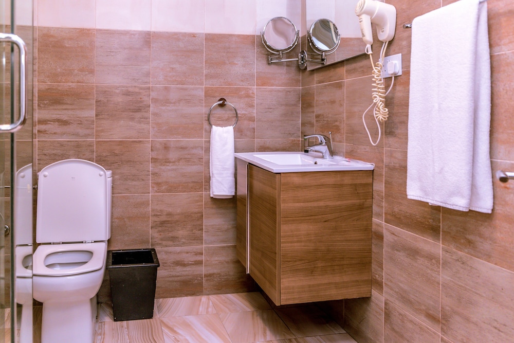 Deluxe Double Room, 1 Queen Bed, Smoking