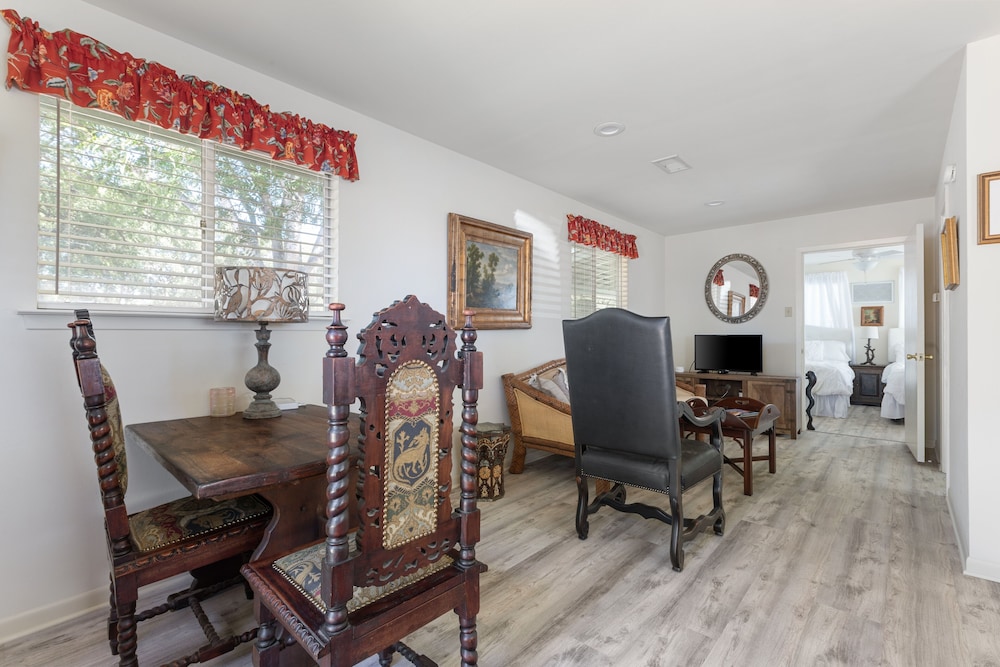 House, 4 Bedrooms