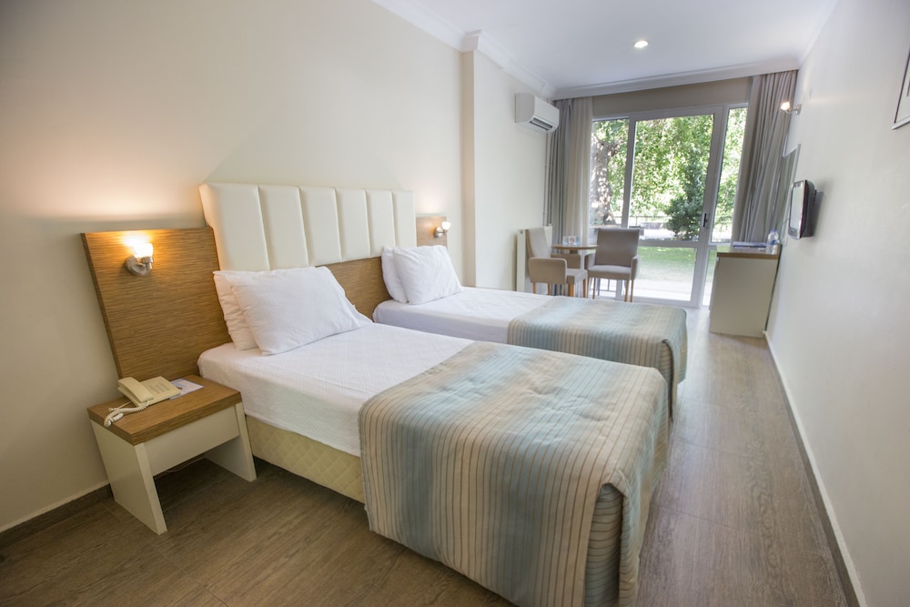 Standard Room photo 1