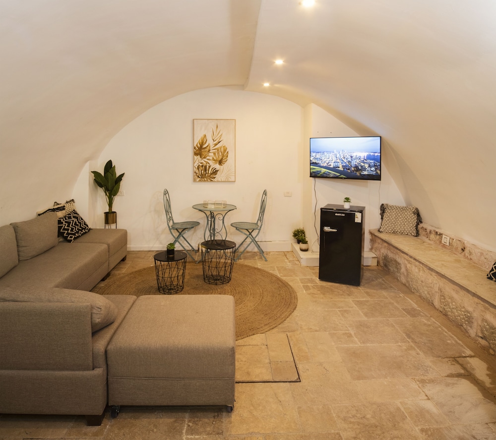 Economy Apartment