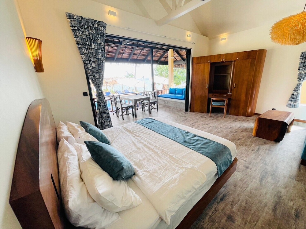 1 Bedroom Villa with Sea View - Photo 6