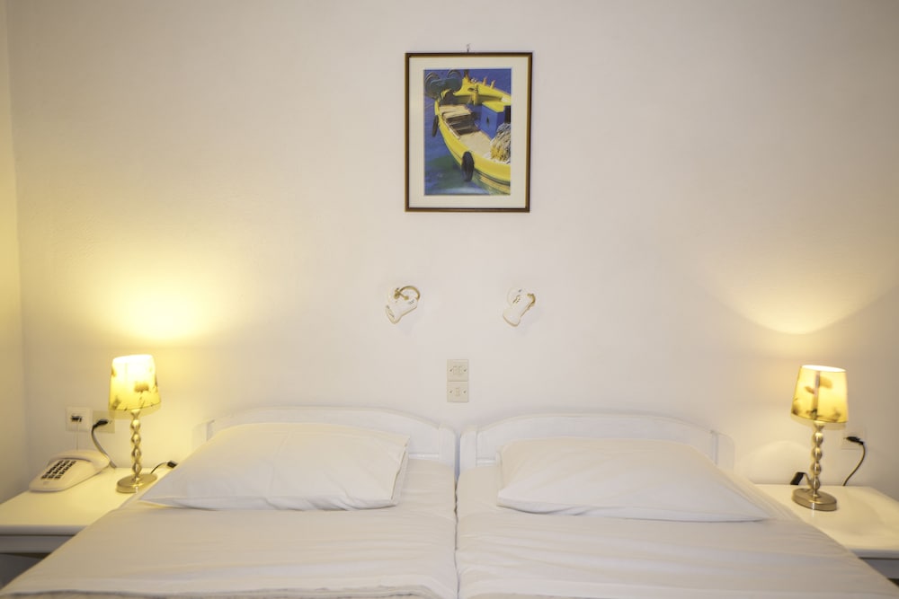 Standard Triple Room - Photo 7