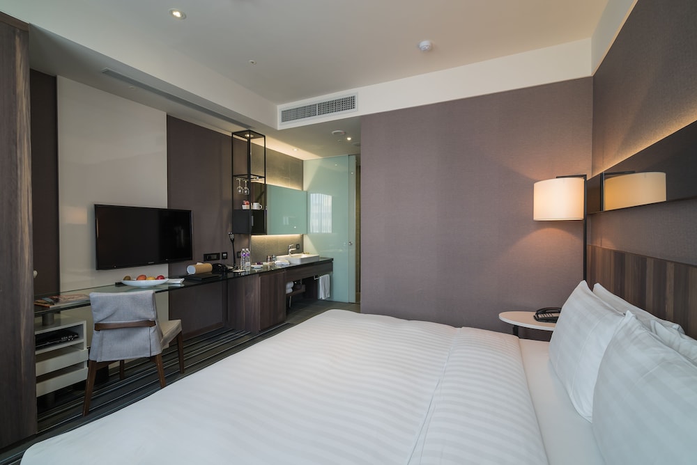 Premier Double Room, 1 Double Bed, City View