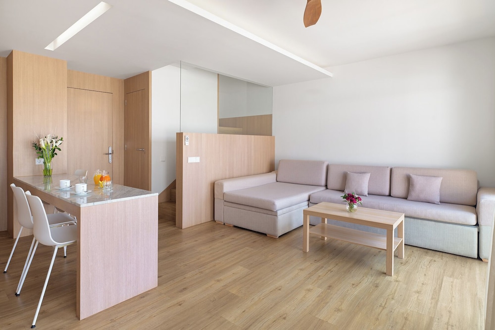 Family Duplex