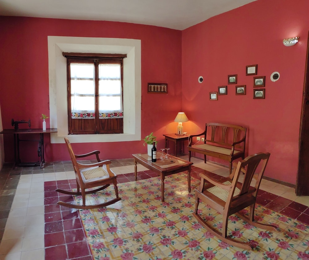 Junior Villa, 1 Queen Bed photo 1