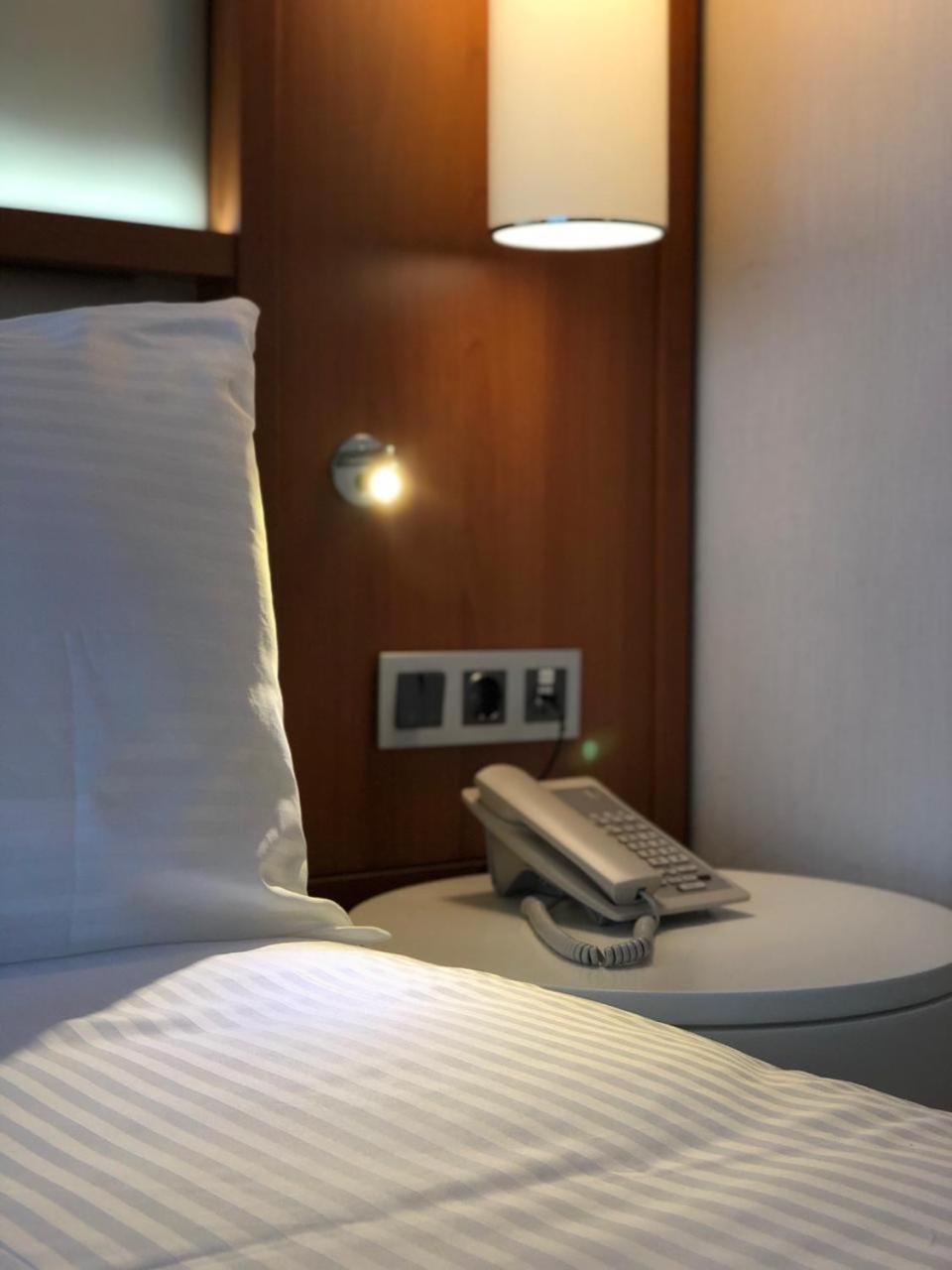 Double Room with Mountain View - Photo 2