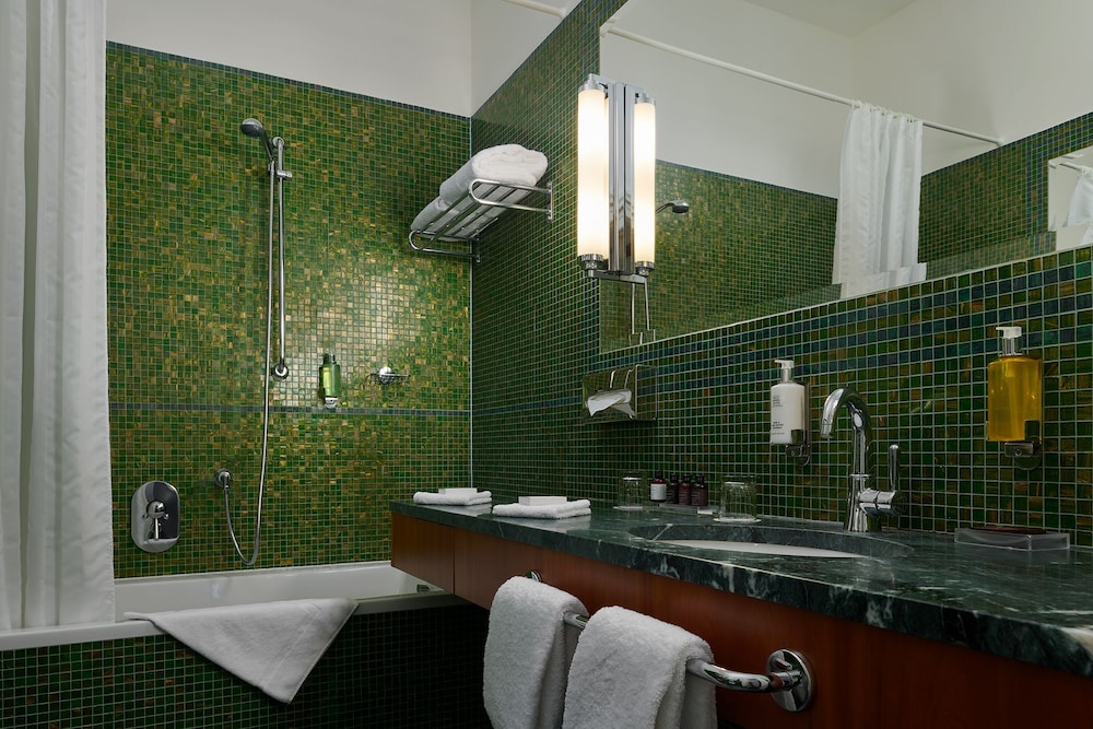 Old Town Square Suite