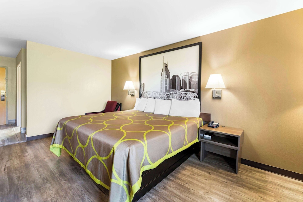 Standard Room, 1 King Bed - Photo 3
