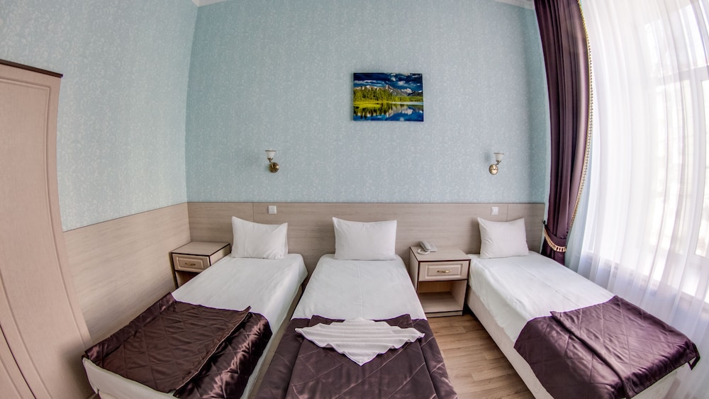 Comfort Triple Room