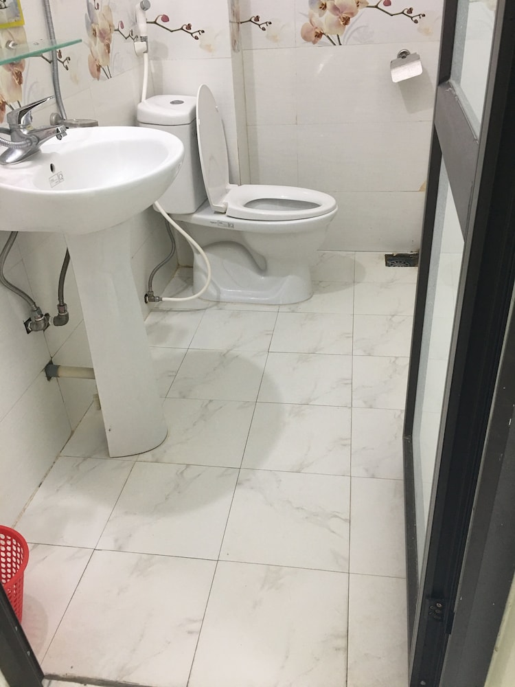 Double Room - Photo 13