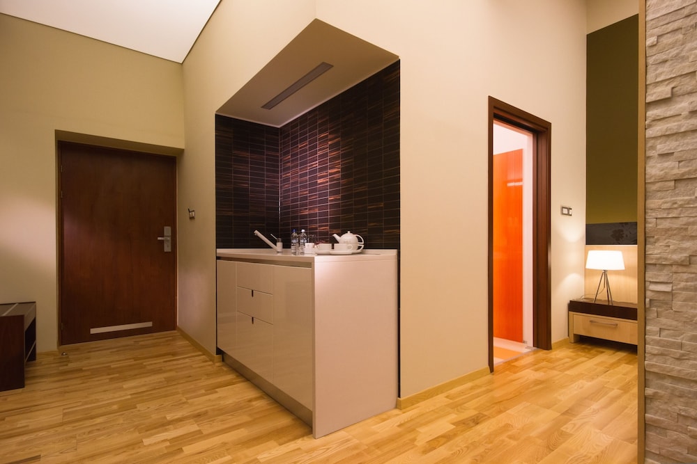 Apartment photo 3